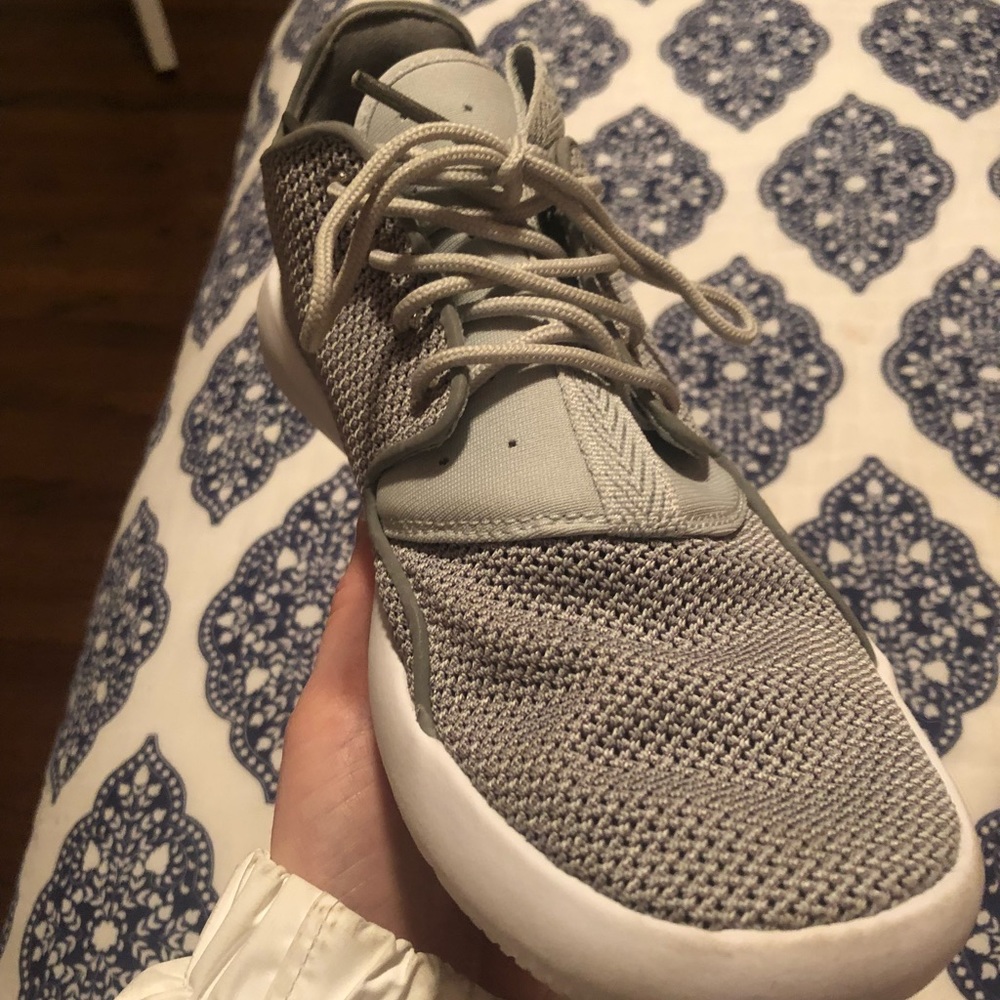 Jordan’s boys size 5.5